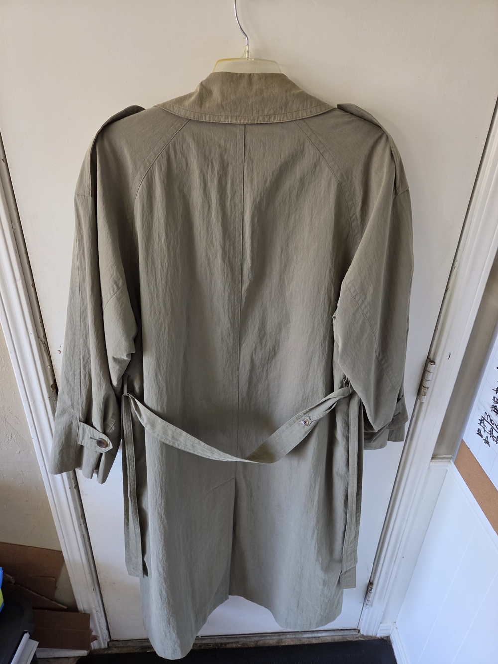 Sanyo Men's Classic Khaki Trench Coat - Picture 3 of 6